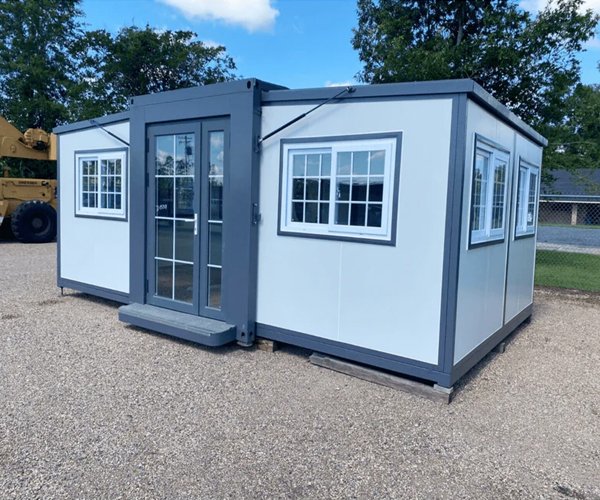 1 Mobile Expandable Prefab House 13ft x 20ft