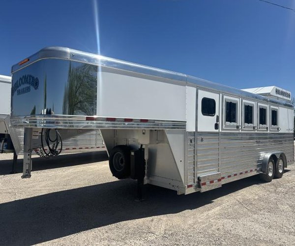 2020 Bloomer 4 Horse Stock Combo Trainer Tack Horse Trailer