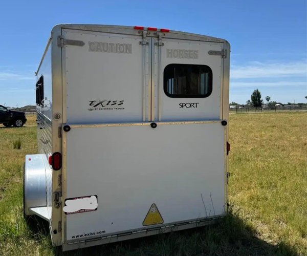 2 2008 Exiss Sport ES 30B 3 horse slant horse trailer