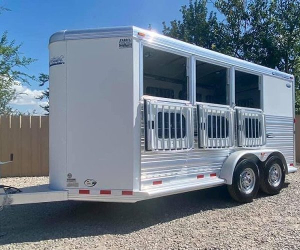 3 2011 Cimarron 3 Horse Bumper Pull