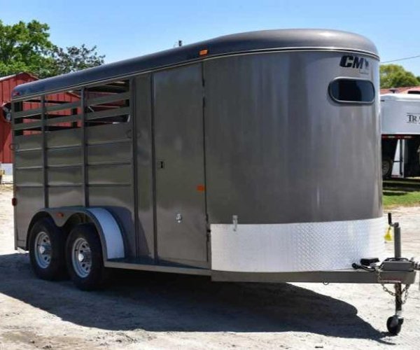 3 2017 CM 3HSLBP 3 Horse Trailer
