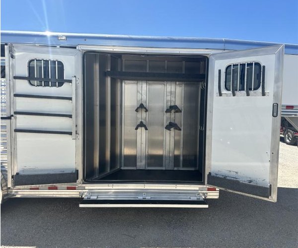 2020 Bloomer 4 Horse Stock Combo Trainer Tack Horse Trailer