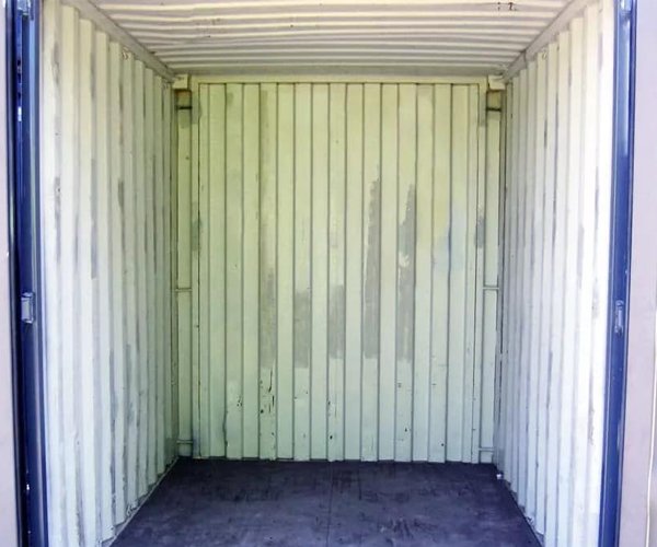 4 10′ Shipping Containers For Sale