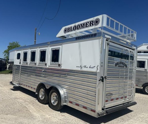 2020 Bloomer 4 Horse Stock Combo Trainer Tack Horse Trailer