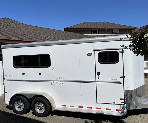 2013 Sundowner Trailers Sportman 3 Horse Triler