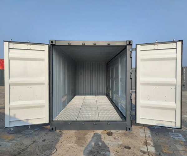 5 20′ Hazardous Waste Container Side Opening